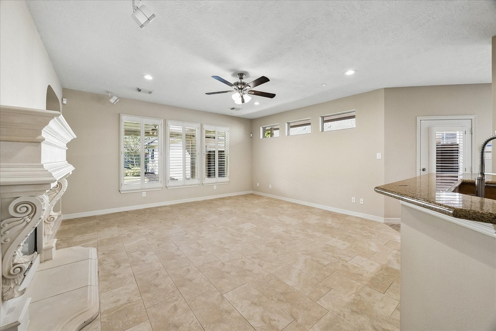 5923 Serrano Terrace Lane - Photo 18
