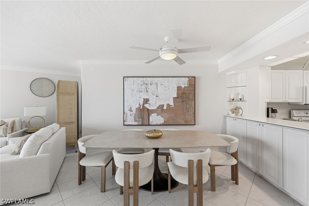 320 Seaview Court - Photo 4