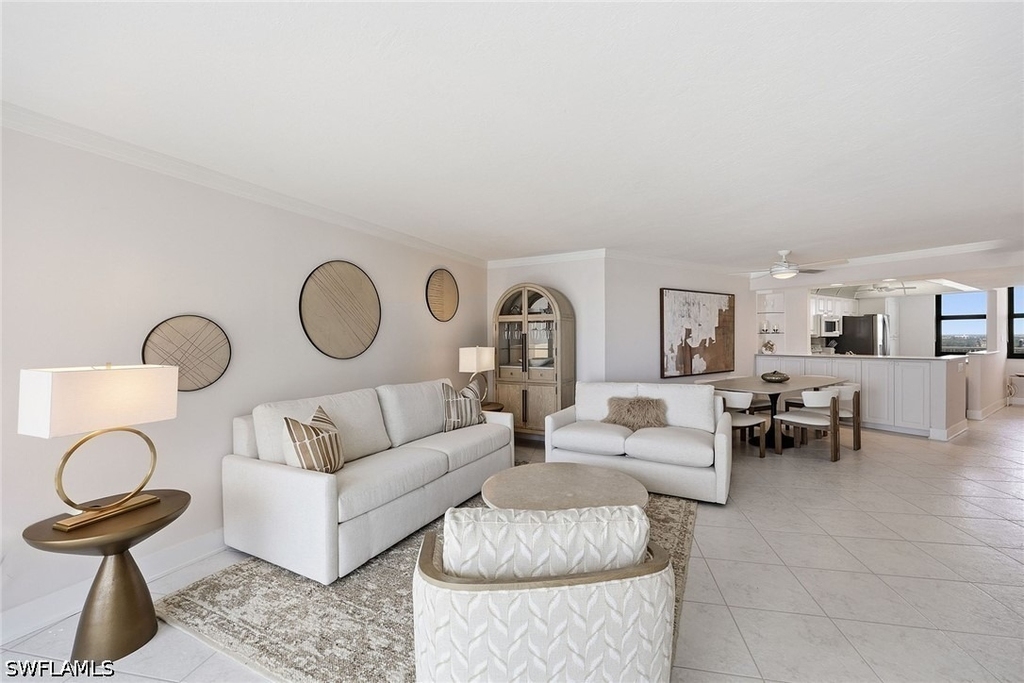 320 Seaview Court - Photo 10