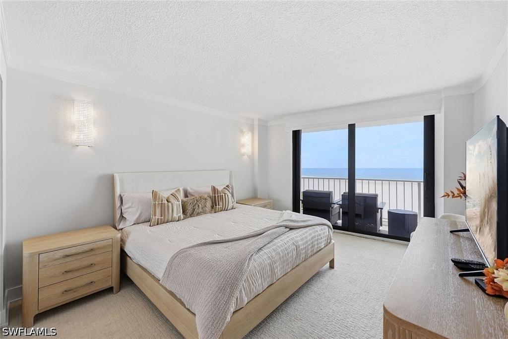 320 Seaview Court - Photo 17
