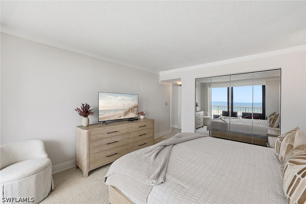 320 Seaview Court - Photo 19