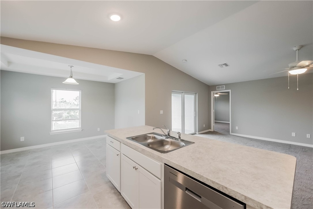 3114 70th Street W - Photo 4
