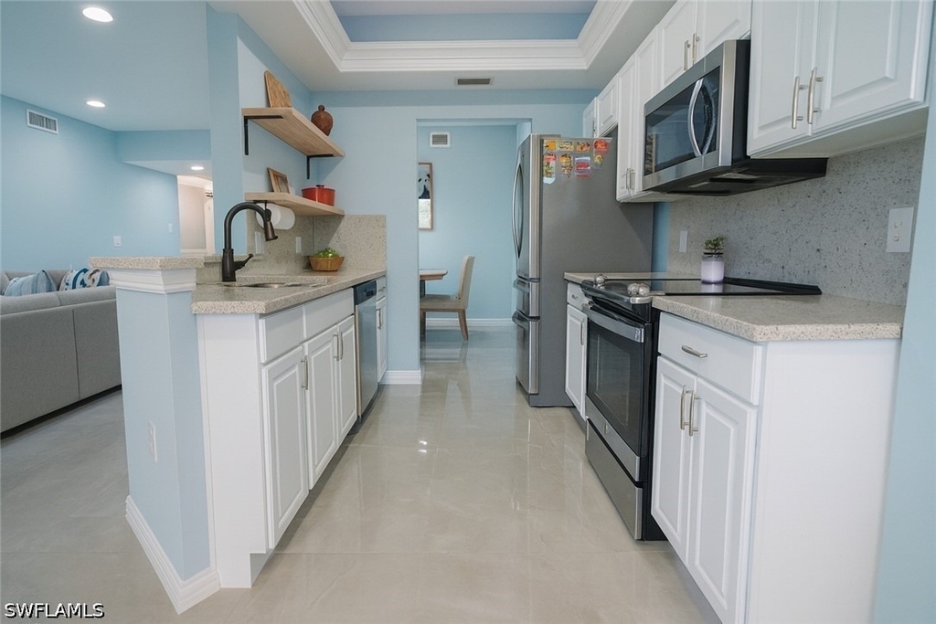 1320 Henley Street - Photo 8