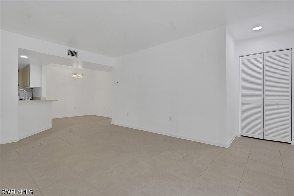 3180 Seasons Way - Photo 4