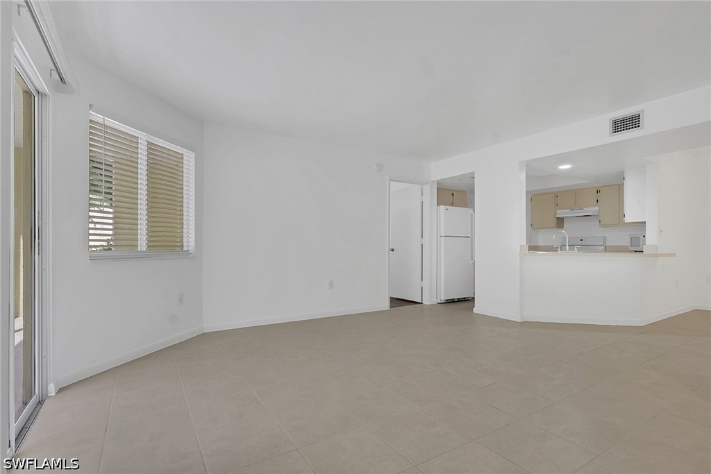 3180 Seasons Way - Photo 19
