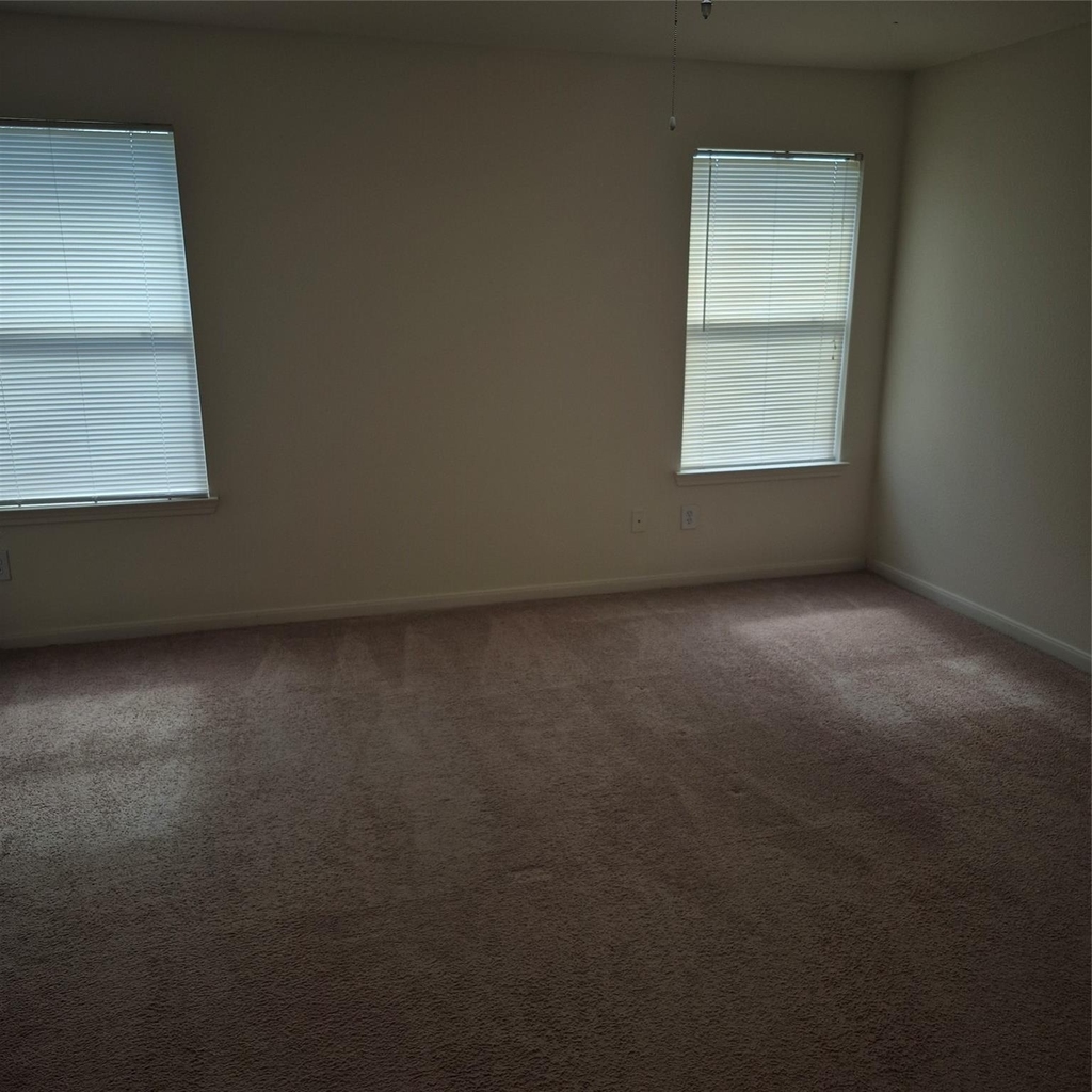2735 Orchard Creek Lane - Photo 9
