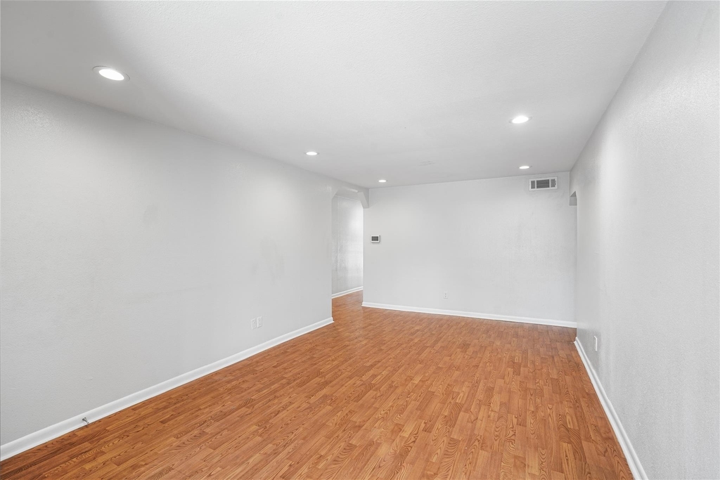 12633 Memorial Drive - Photo 11