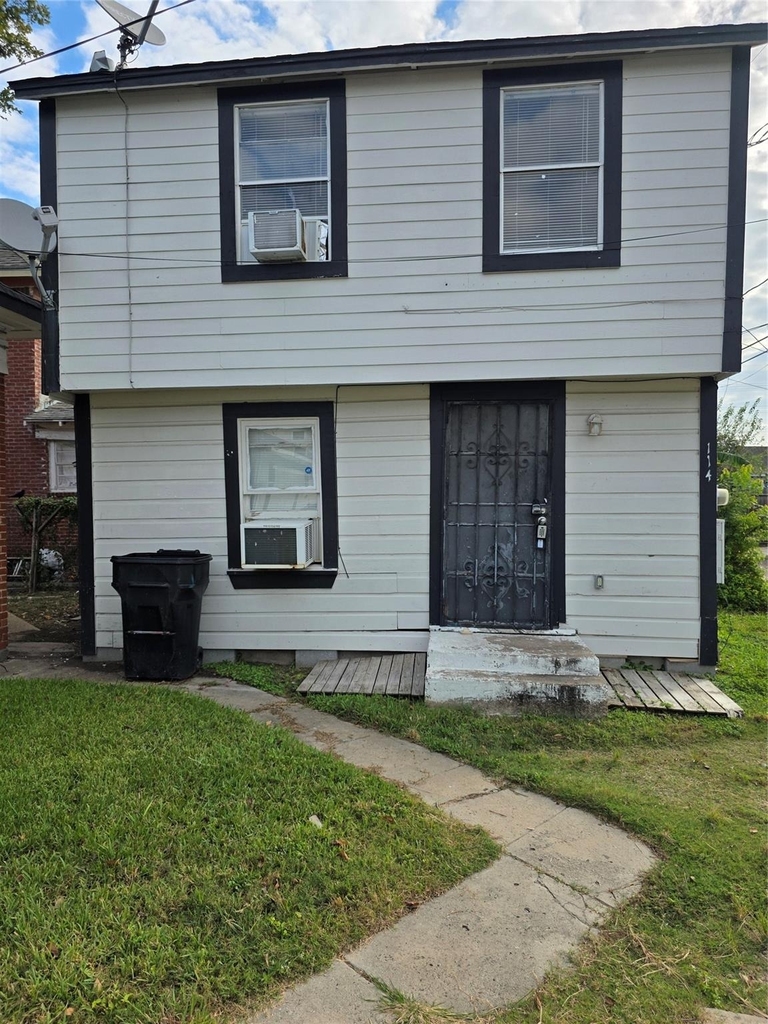 114 Canton Street - Photo 1