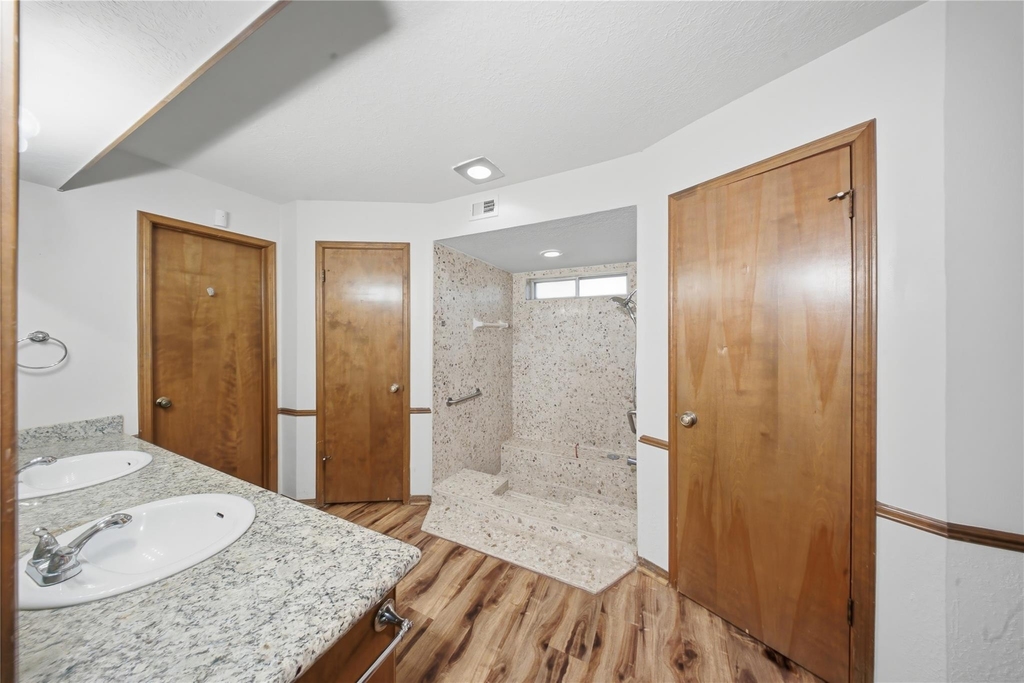 12806 Forest Meadow Drive - Photo 13