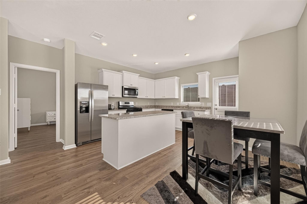 6402 Autumn Equinox Drive - Photo 4