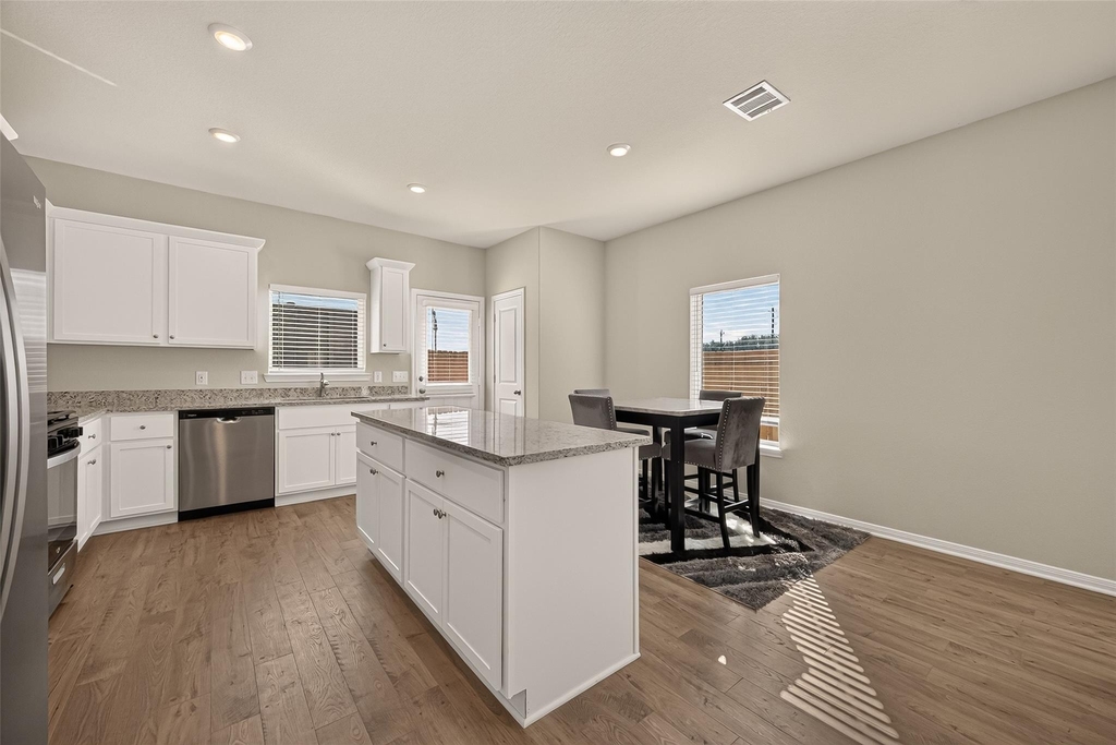 6402 Autumn Equinox Drive - Photo 8