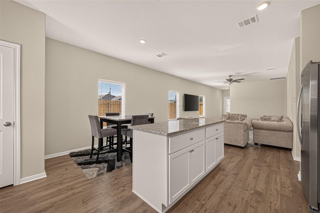 6402 Autumn Equinox Drive - Photo 7