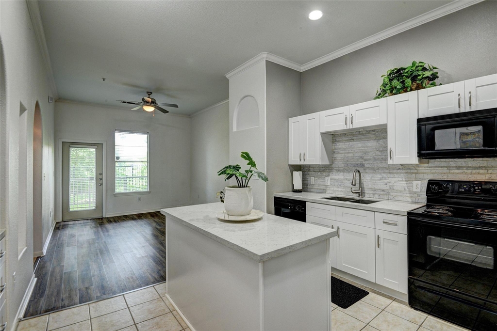 1441 East Street - Photo 1