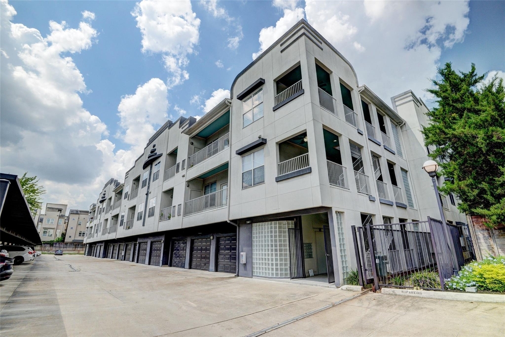 1441 East Street - Photo 12