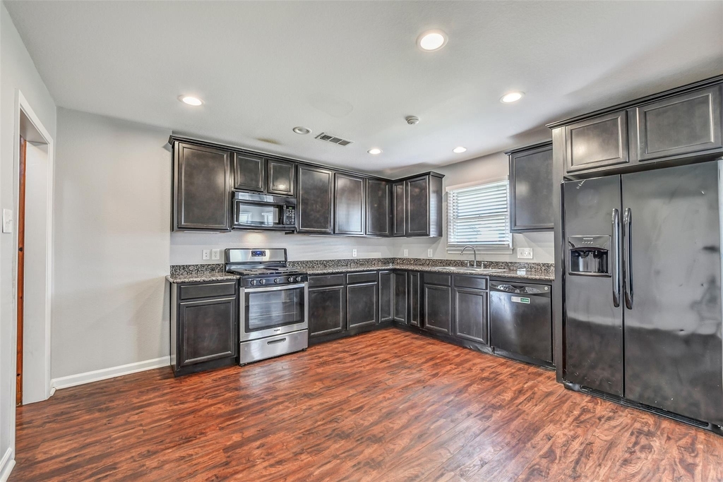 4727 Clay Street - Photo 9