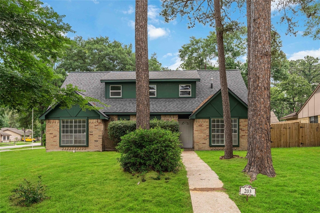 203 Wedgewood Court - Photo 2