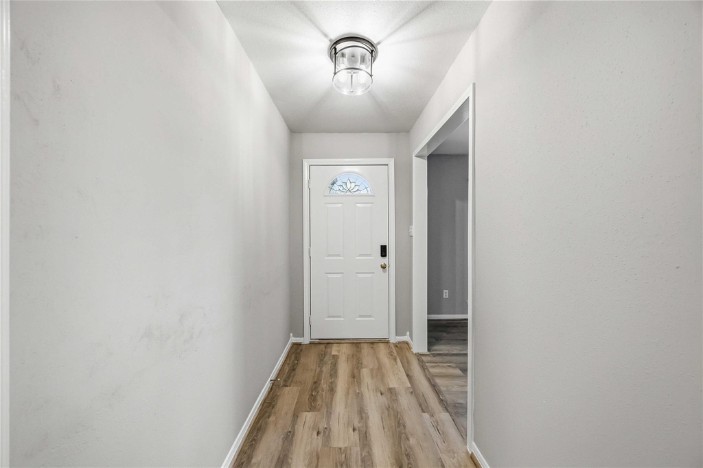 203 Wedgewood Court - Photo 3