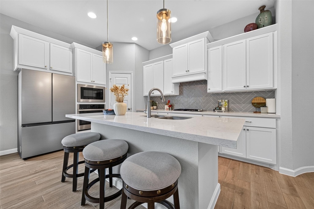 5039 Henry Merrit Street - Photo 10