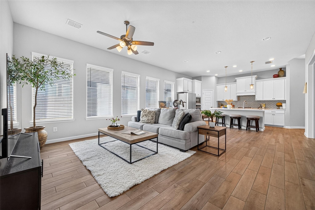 5039 Henry Merrit Street - Photo 8
