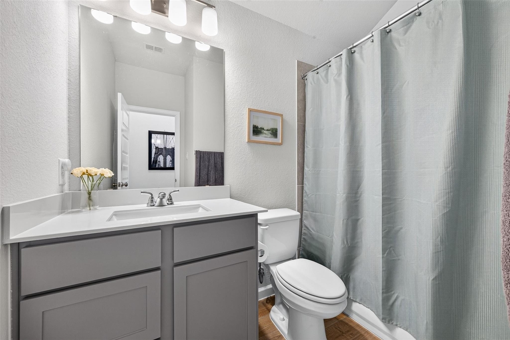 5039 Henry Merrit Street - Photo 25