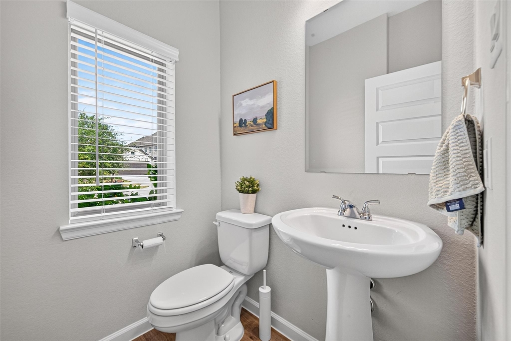 5039 Henry Merrit Street - Photo 18