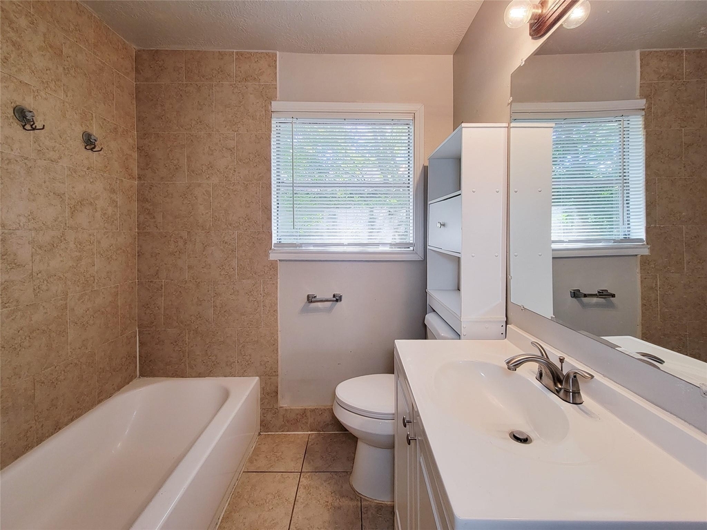 5239 Falvey Street - Photo 11
