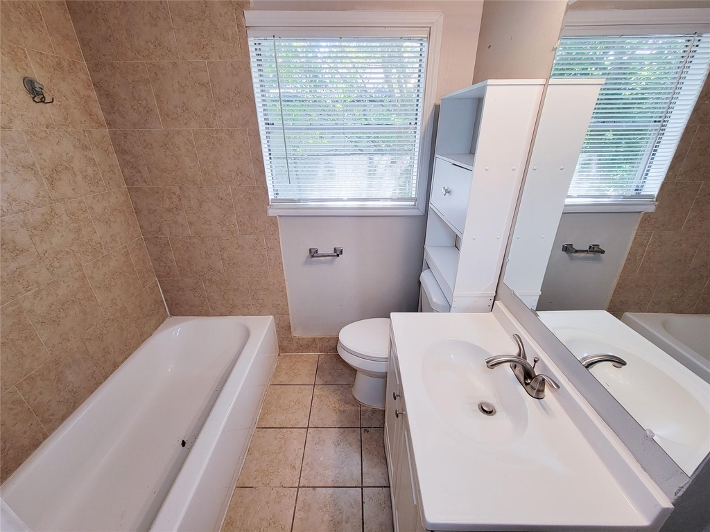 5239 Falvey Street - Photo 12