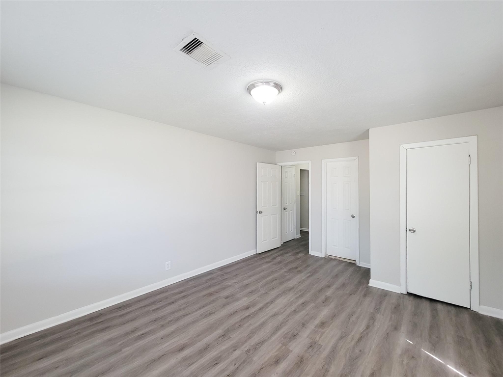 5239 Falvey Street - Photo 14