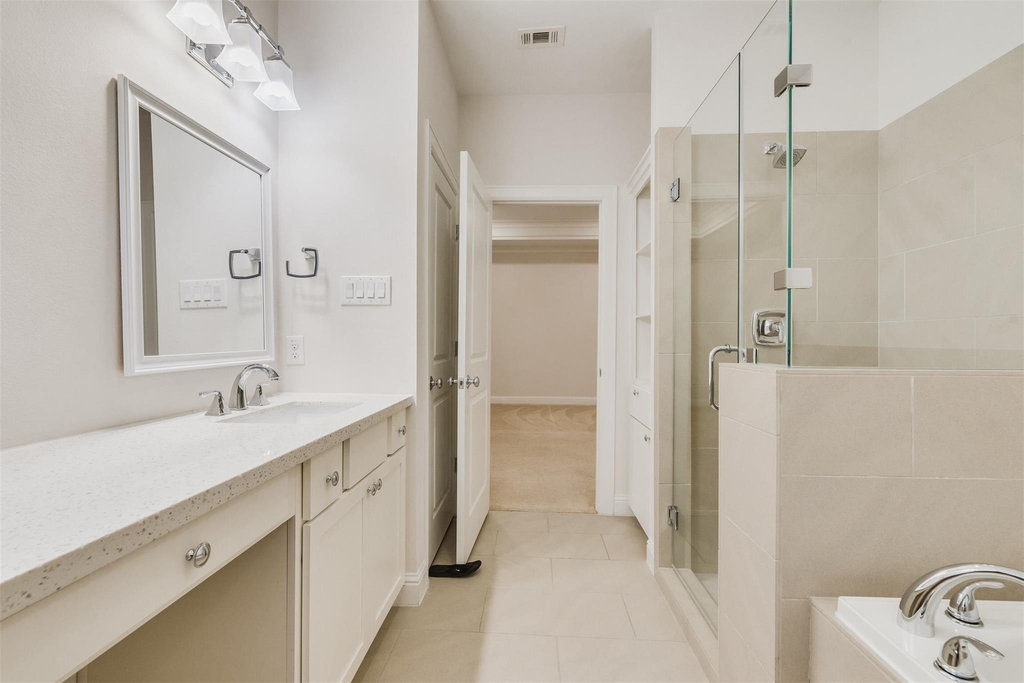 1506 Johnson Street - Photo 12