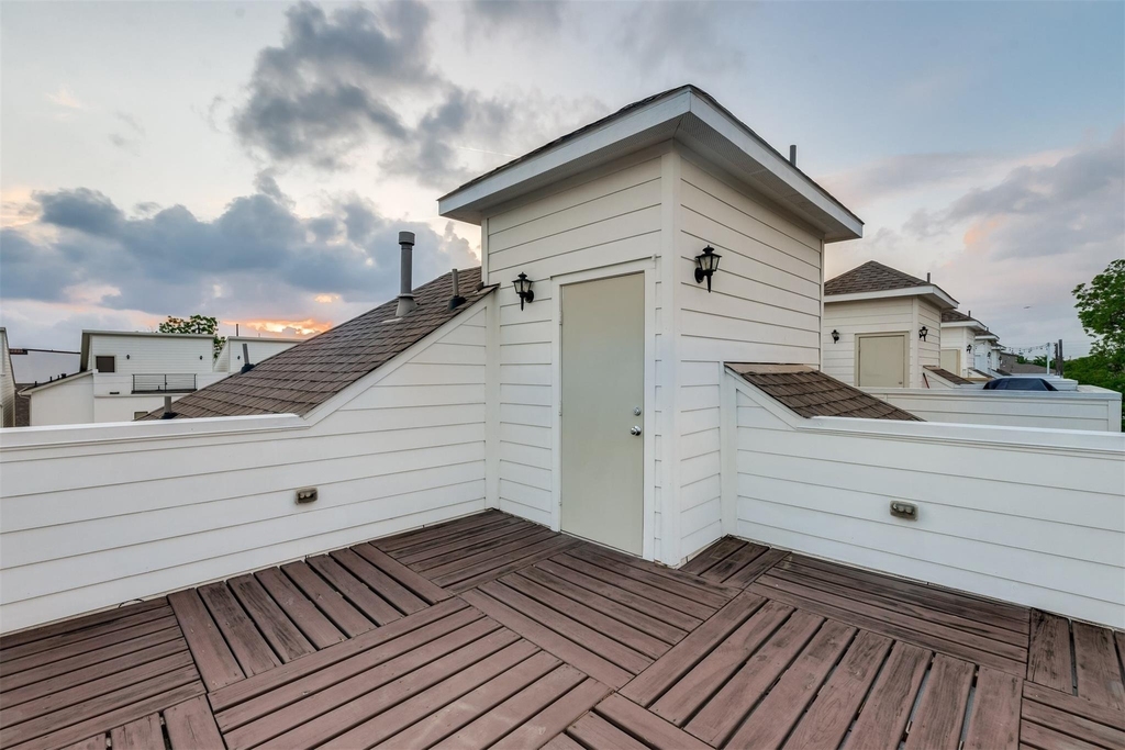 1506 Johnson Street - Photo 21