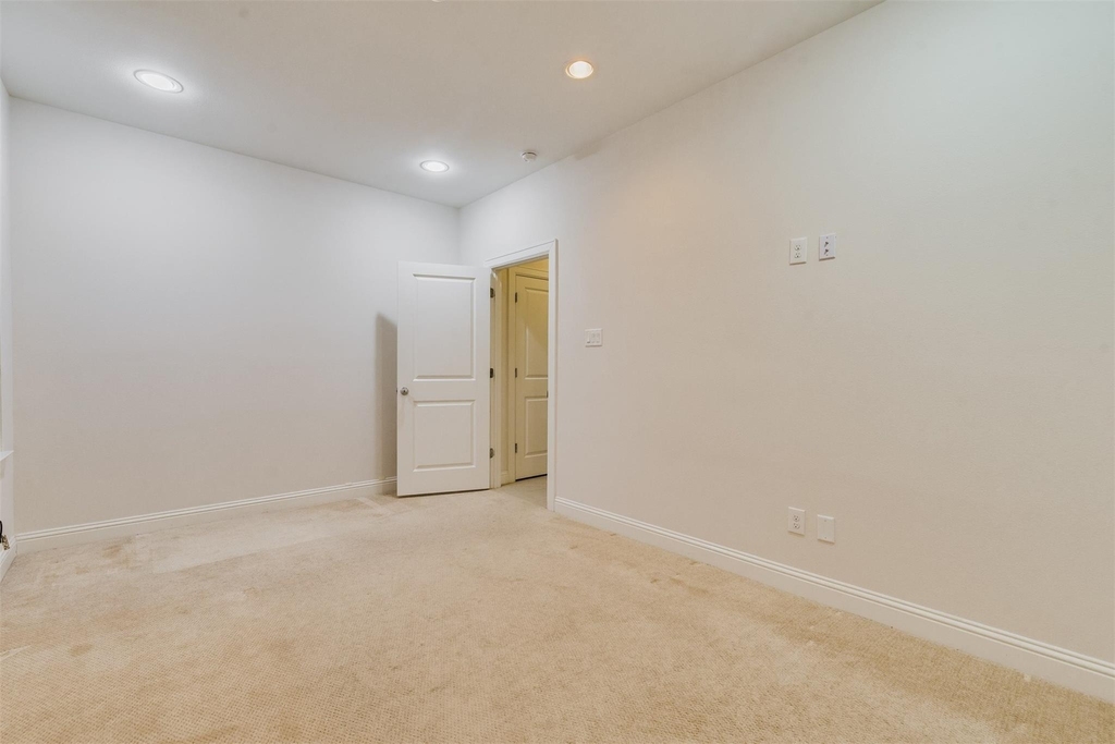 1506 Johnson Street - Photo 19