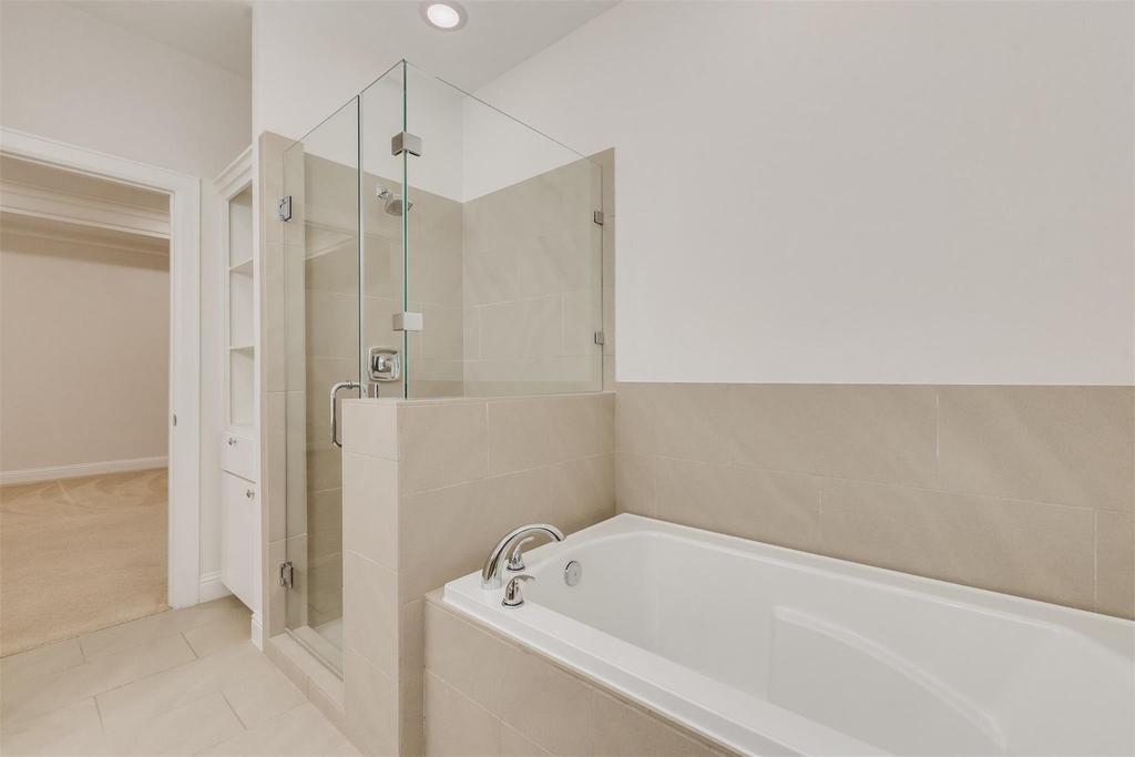 1506 Johnson Street - Photo 13