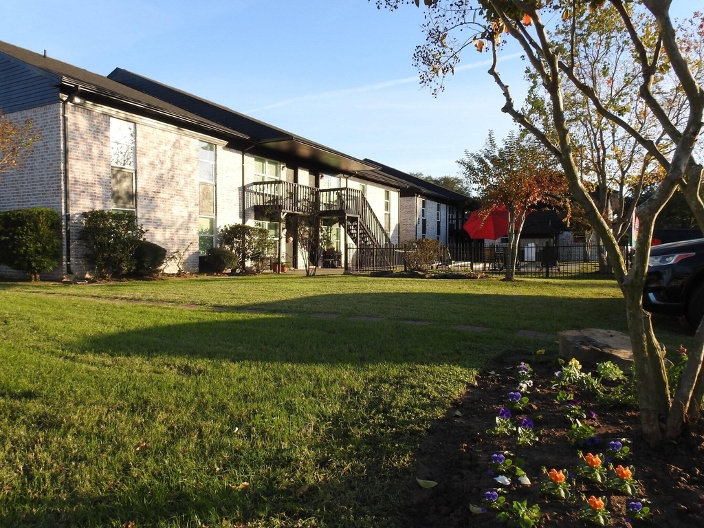 327 W Hufsmith Road - Photo 12