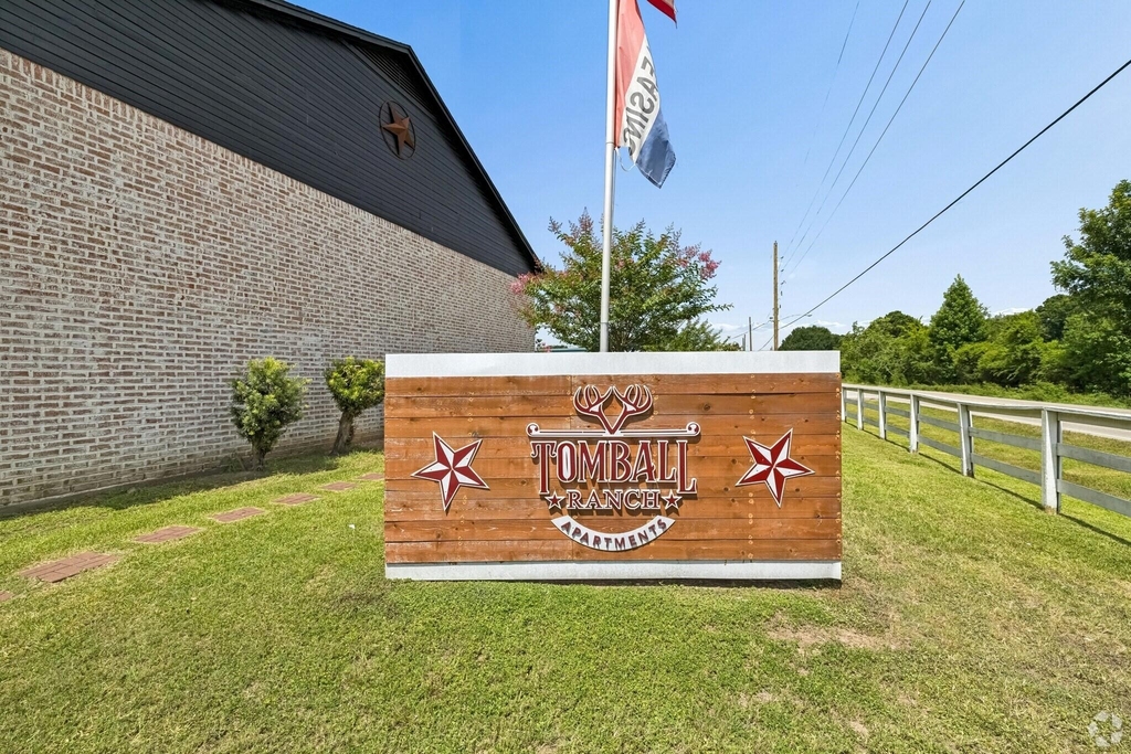 327 W Hufsmith Road - Photo 10