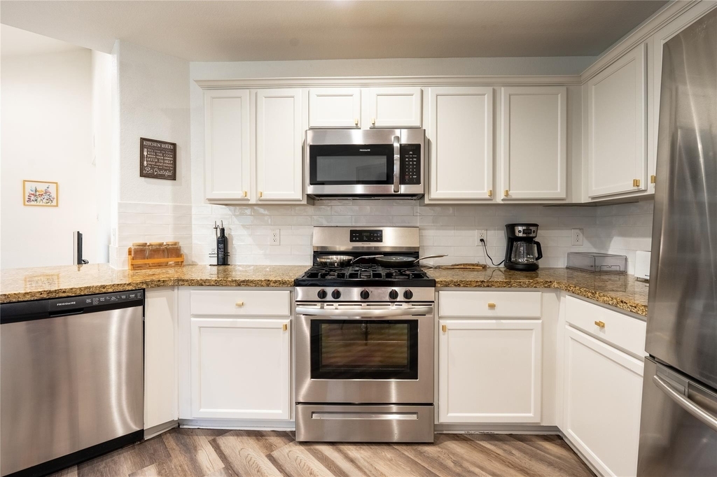 2710 Gold Flake Terrace Road - Photo 17