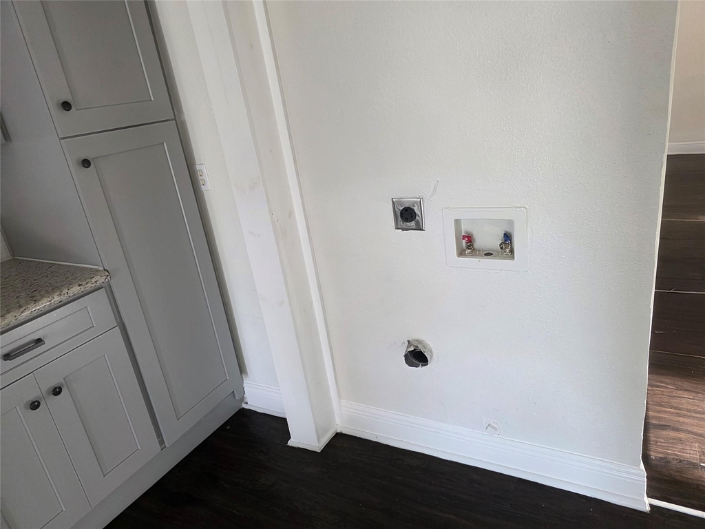 7902 Hudson Street - Photo 5