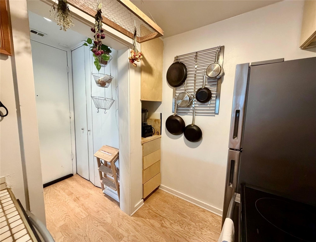 3600 Montrose Boulevard - Photo 12
