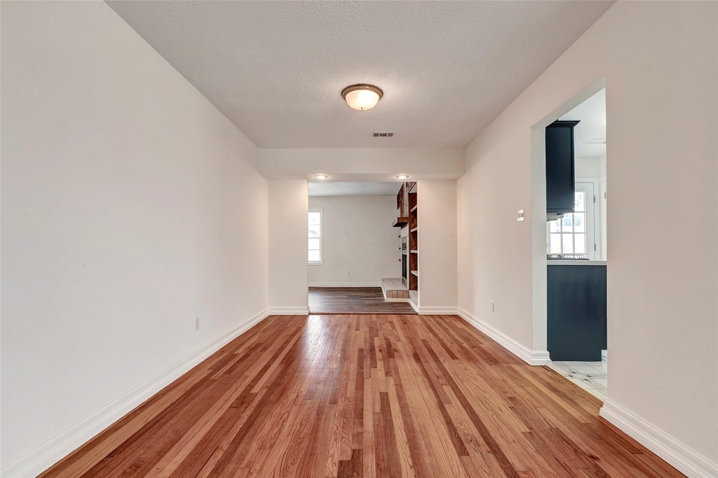 1343 Gardenia Drive - Photo 11
