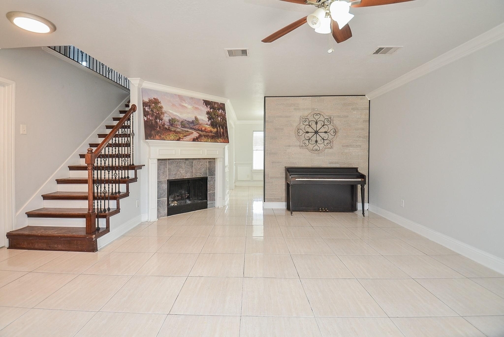 20214 Sandwith Drive - Photo 5