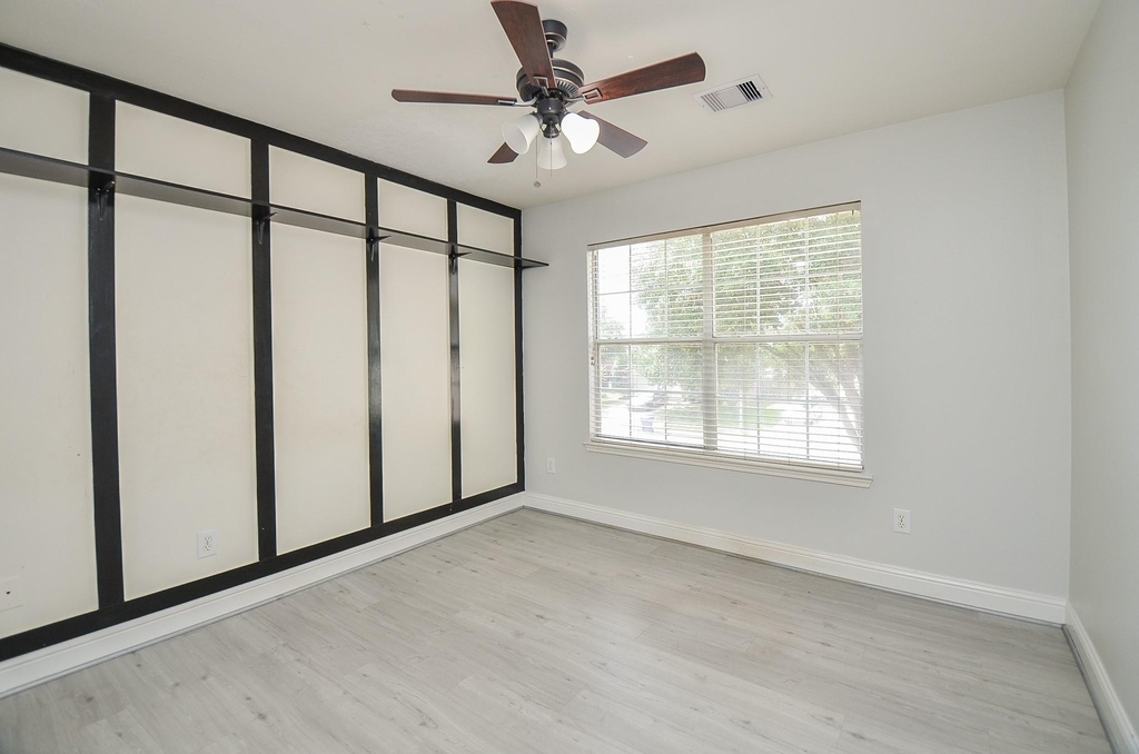 20214 Sandwith Drive - Photo 23
