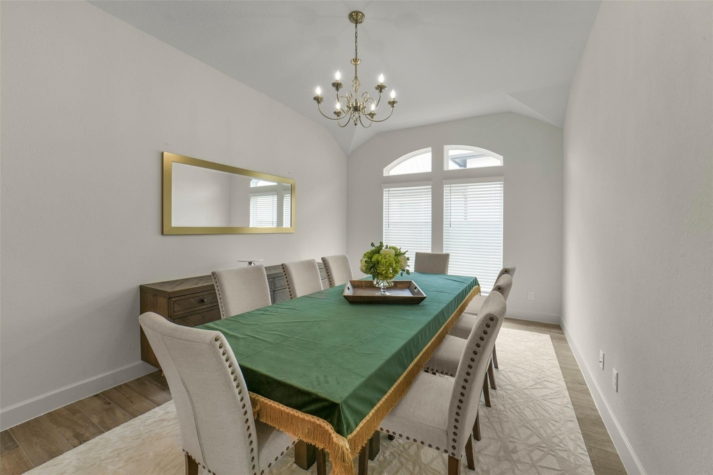 1910 Longcroft Lane - Photo 6
