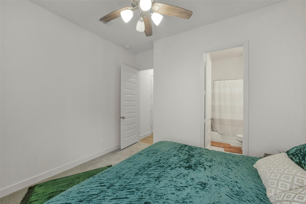 1910 Longcroft Lane - Photo 32