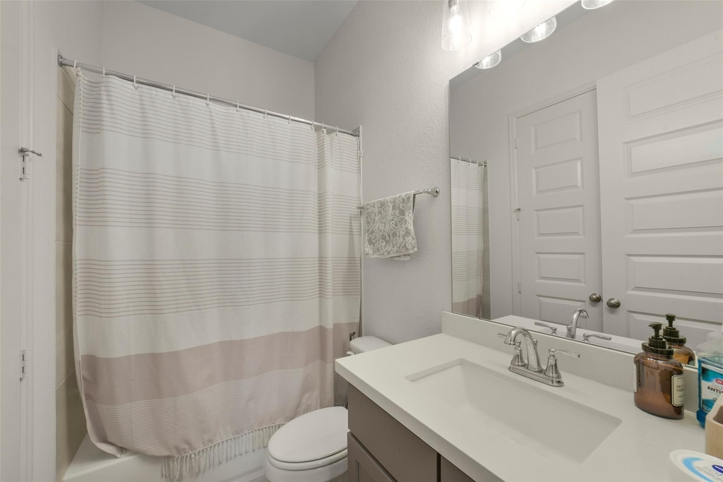 1910 Longcroft Lane - Photo 33