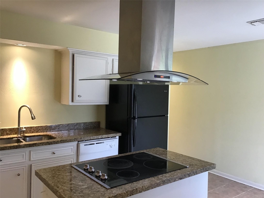 3110 Misty Park Drive - Photo 6
