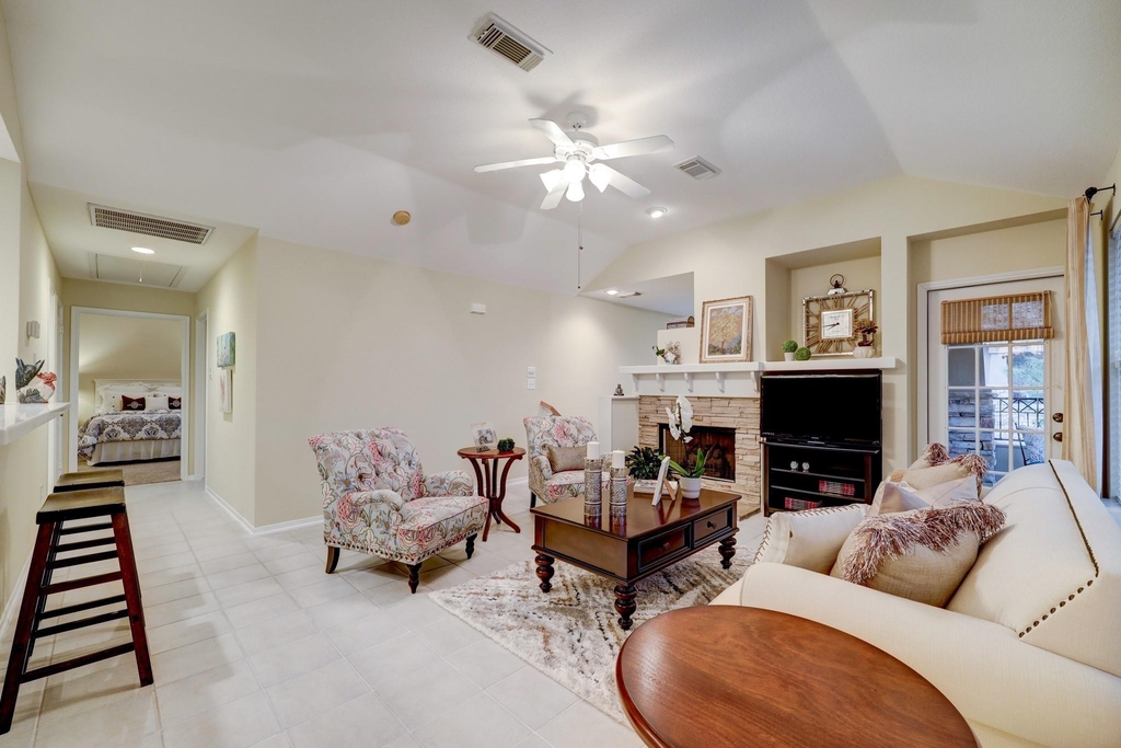 10 Stone Creek Place - Photo 3
