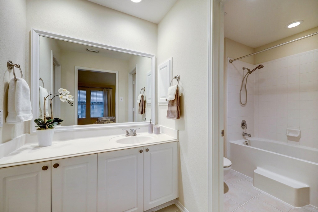 10 Stone Creek Place - Photo 8