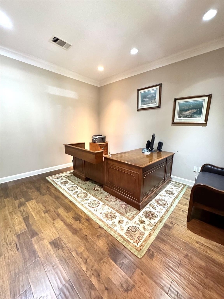 4501 Cartwright Road - Photo 2