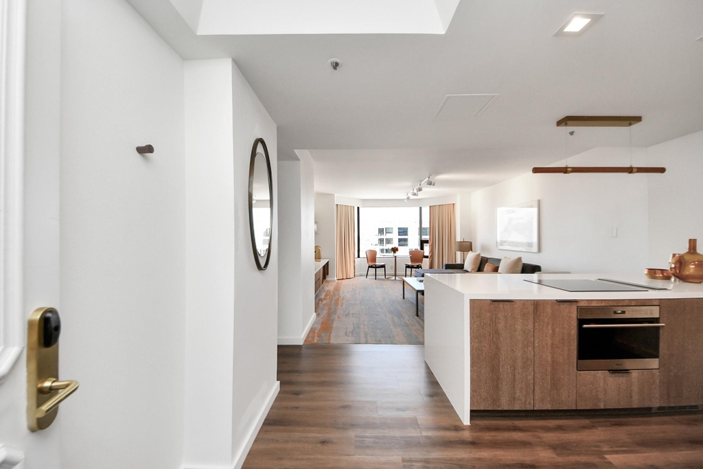 1300 Lamar Street Street - Photo 3