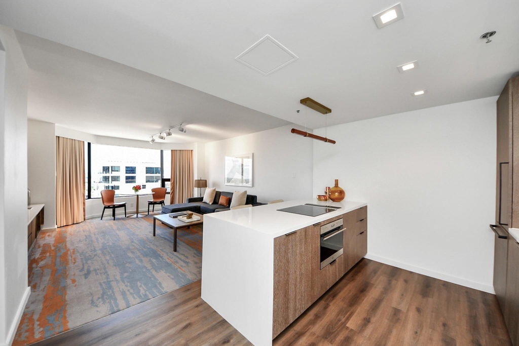 1300 Lamar Street Street - Photo 4