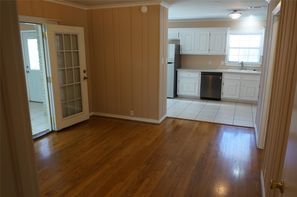 9905 Westview Drive - Photo 16